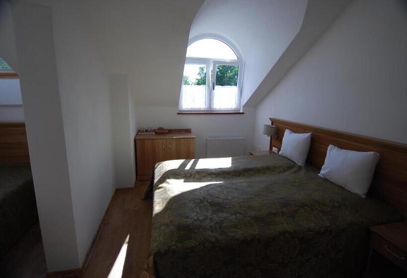 4인용 스탠다드 룸, Ivanek Guest House