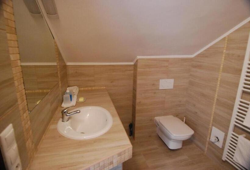 4인용 스탠다드 룸, Ivanek Guest House