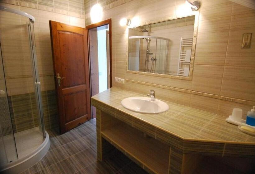 스탠다드 룸, Ivanek Guest House