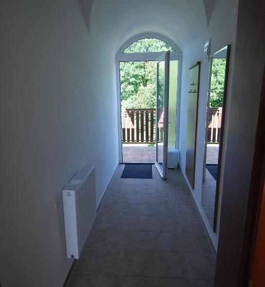 스탠다드 룸, Ivanek Guest House