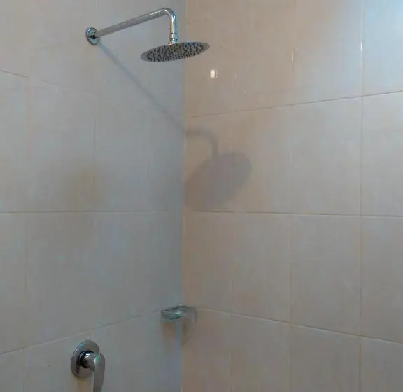 اتاق استاندارد, Temuku Guest House