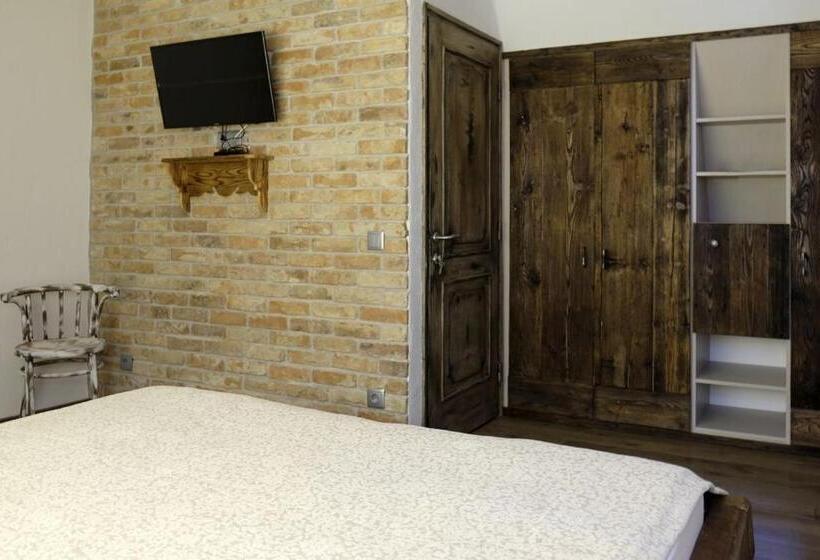 Номер Стандарт, Vintage Home Vendégház