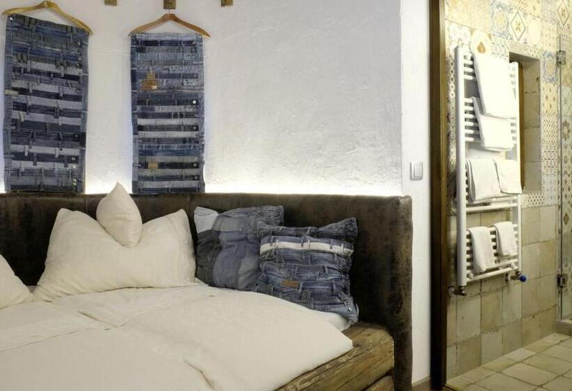 Номер Стандарт Вид на Озеро, Vintage Home Vendégház