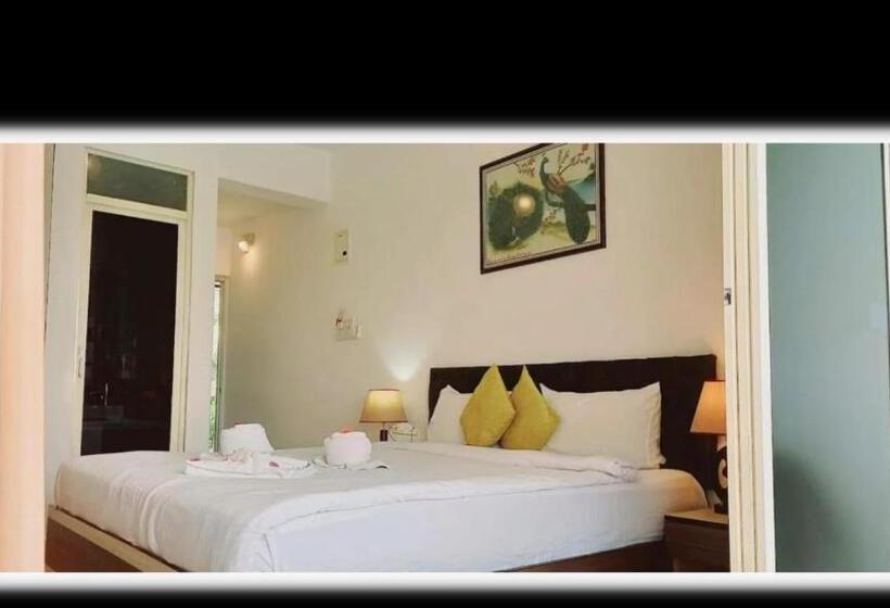 חדר דלוקס, Sal Riviera