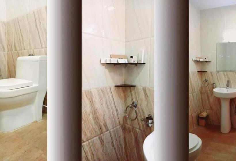 סוויטה עם נוף לנהר, Sal Riviera