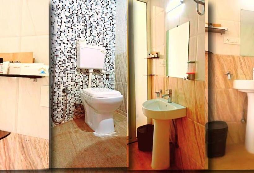 סוויטה עם נוף לנהר, Sal Riviera