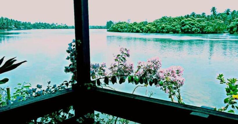 בקתת סופריור בת חדר 1, Sal Riviera