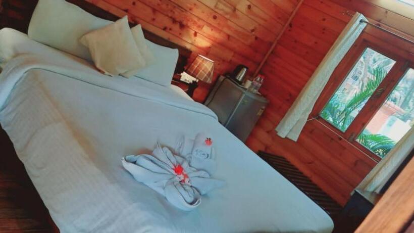 בקתת חדר, Sal Riviera