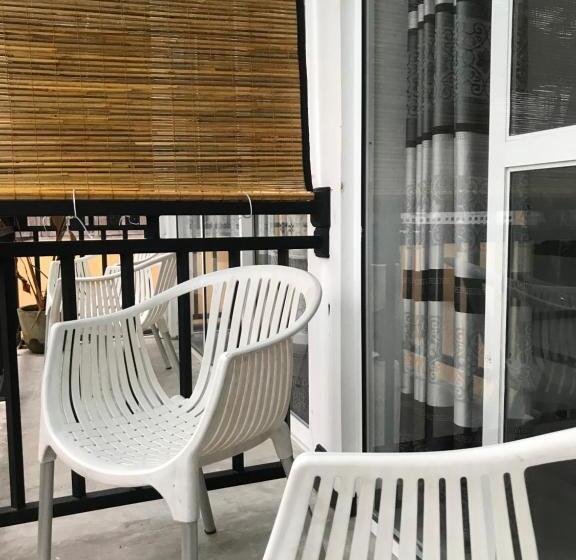 غرفة ديلوكس, Meritha