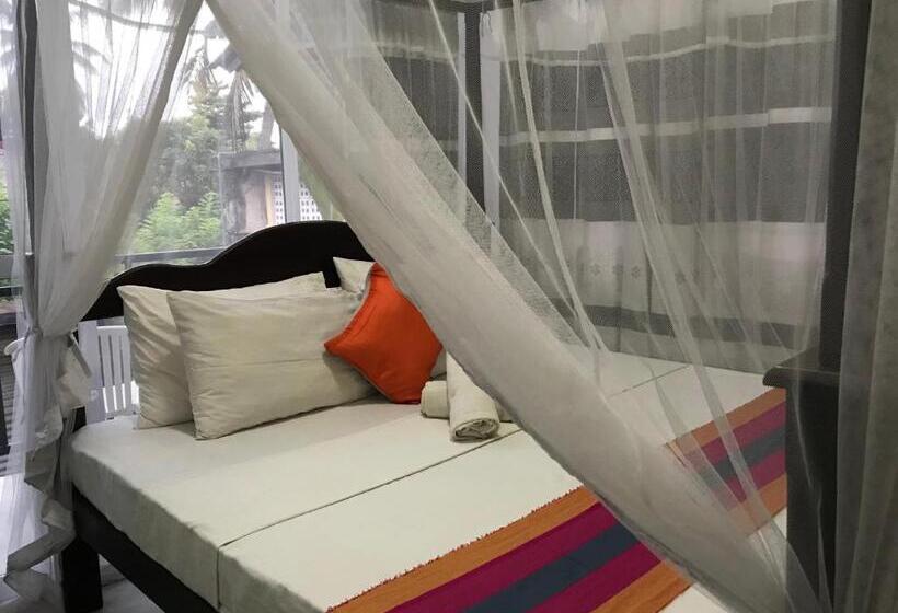 غرفة ديلوكس, Meritha