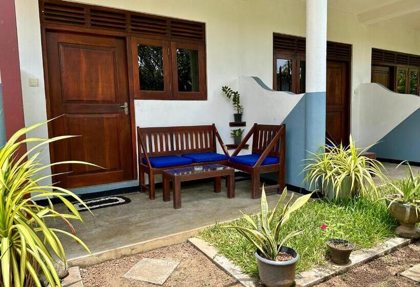 غرفة قياسية, Meritha