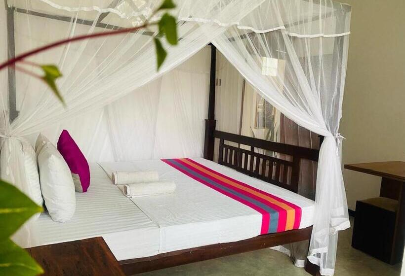 غرفة ديلوكس, Meritha