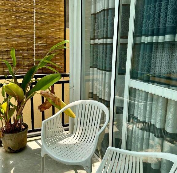 غرفة عائلية, Meritha