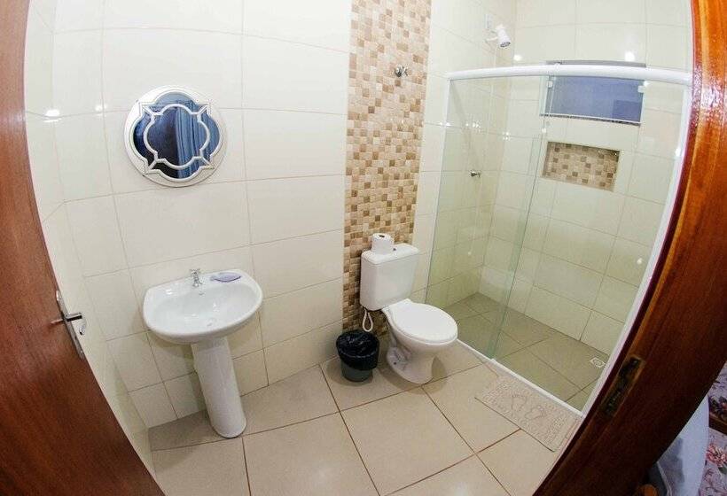 اتاق استاندارد چهار تخته, Pousada Joana Guest House