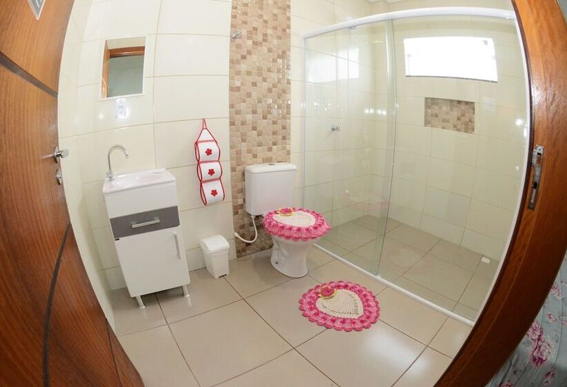 اتاق استاندارد چهار تخته, Pousada Joana Guest House