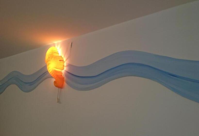 Economy Quadruple Room, Umin Chu Inn