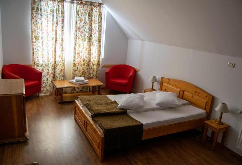 スイート, Vila Alisa