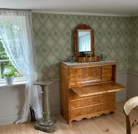 1 Sovrums Villa Trädgårdsutsikt, Thorstorps Gård B&b