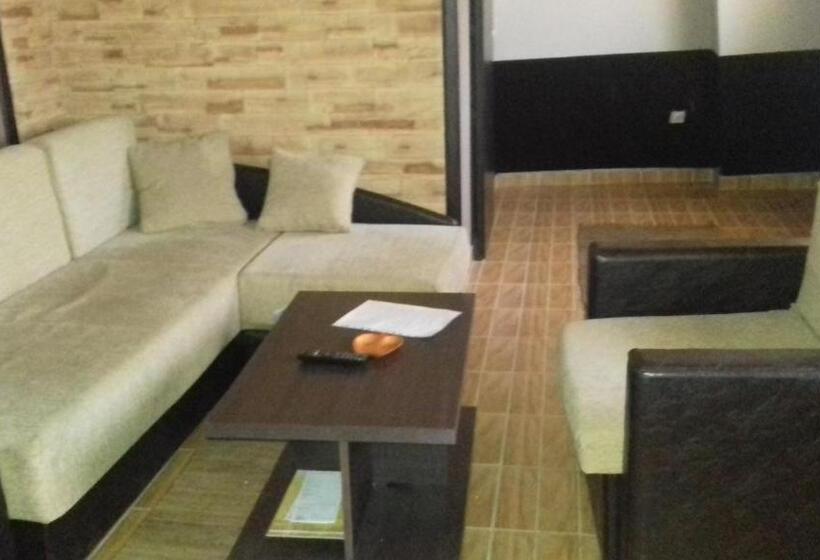 Chambre Standard, Asterix Rooms