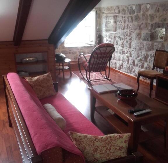 استودیوی استاندارد با چشمانداز دریا, Guest House Dragutinovic