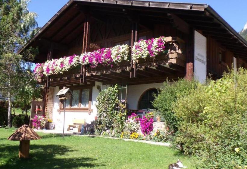 标准间带阳台, Landhaus Krinnenspitze