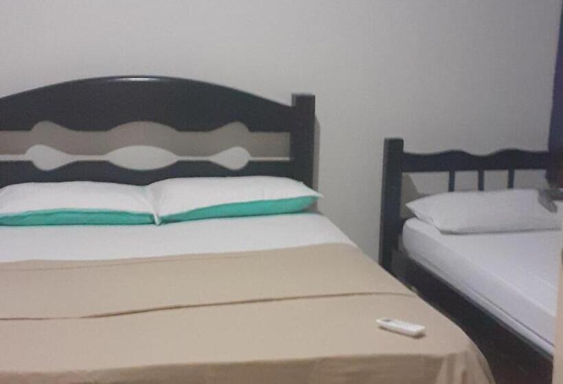 סוויטה עם מרפסת, Pousada 4 Cantos