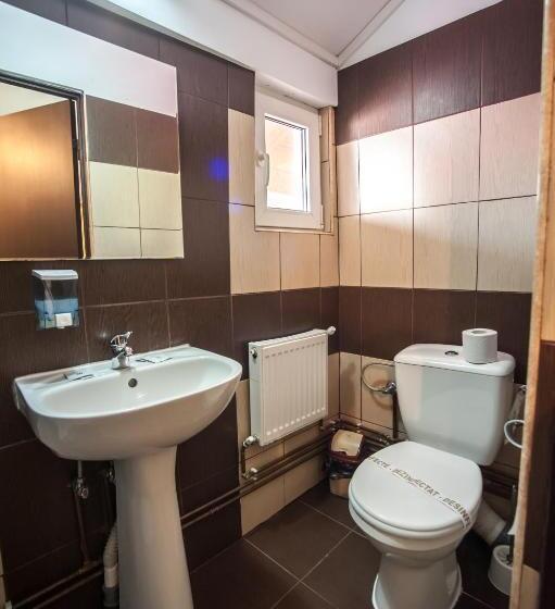 Семейный Номер, Pensiunea Morariu