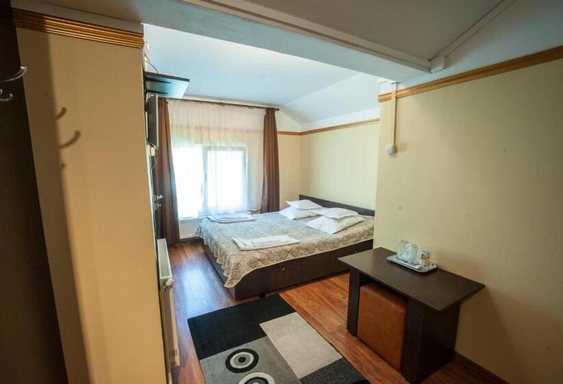 Семейный Номер, Pensiunea Morariu