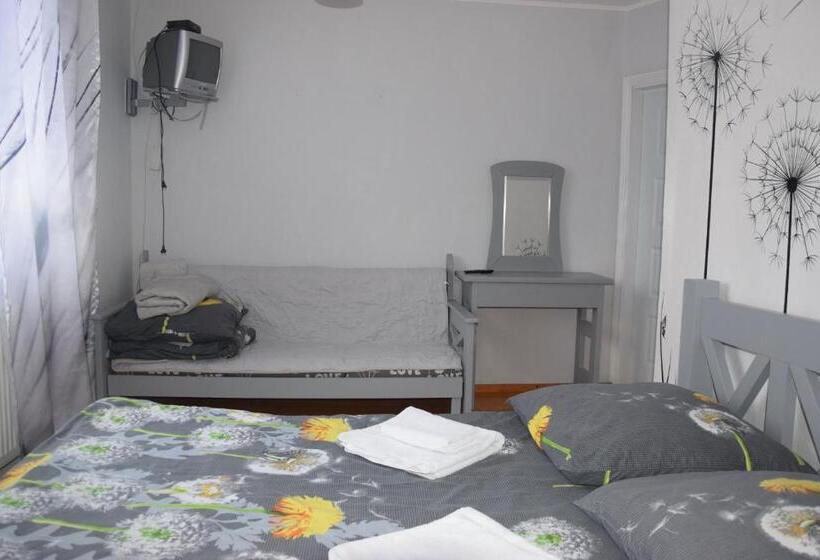 Camera Tripla Standard, Kvitkovyi Rai