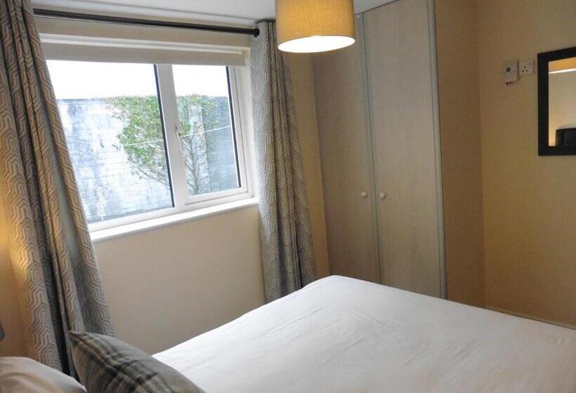 آپارتمان لوکس 1 خوابه, St Bridget S Apartments