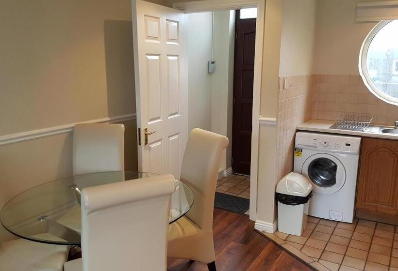 آپارتمان 1 خوابه, St Bridget S Apartments