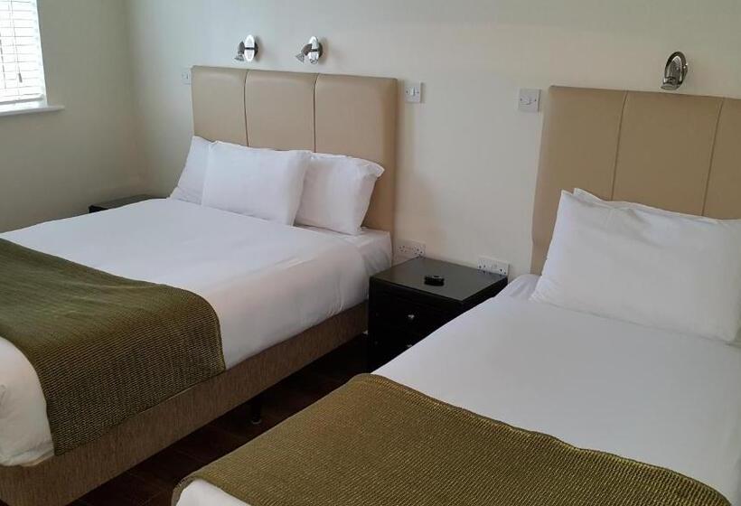 آپارتمان 1 خوابه با بالکن, St Bridget S Apartments