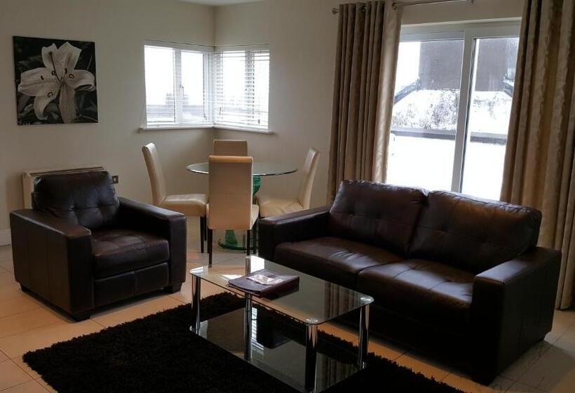 آپارتمان 1 خوابه با بالکن, St Bridget S Apartments