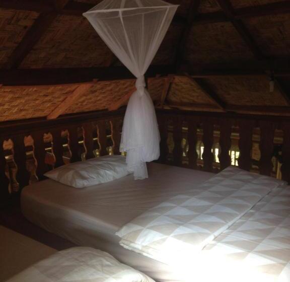 سوییت خانوادگی, Kupu Kupu Garden Guest House & Cafe