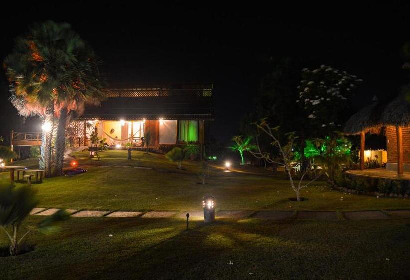 豪华三人间, Pousada Theodora