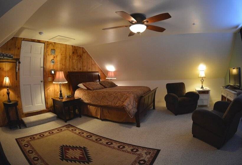 غرفة قياسية, Hyde Away Inn