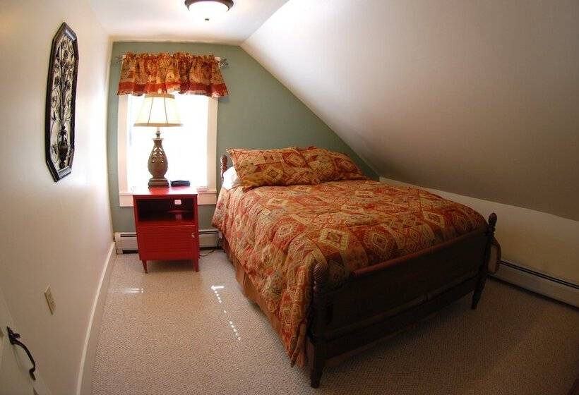 غرفة قياسية, Hyde Away Inn