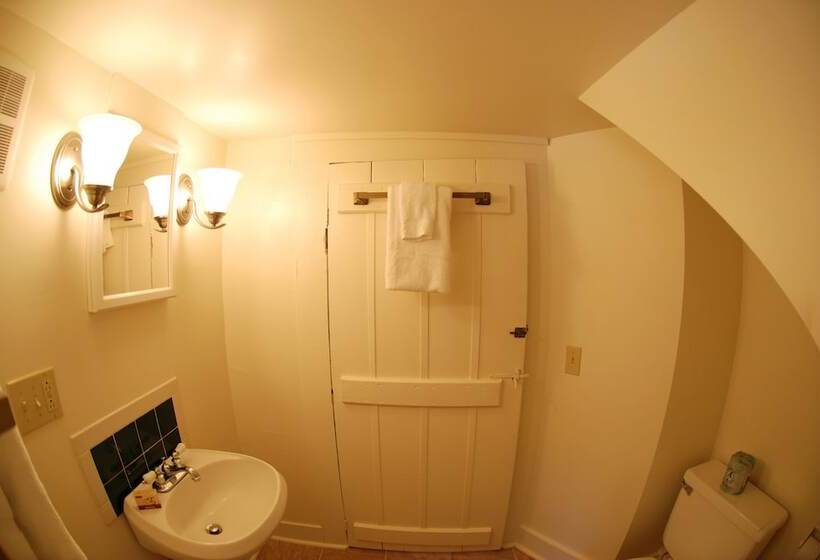 غرفة قياسية, Hyde Away Inn