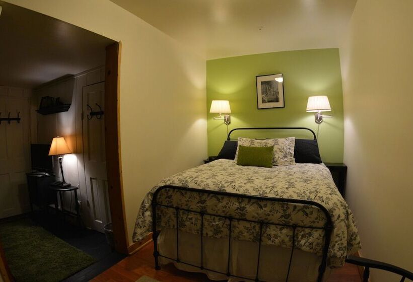 غرفة قياسية, Hyde Away Inn