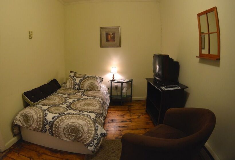 غرفة قياسية, Hyde Away Inn