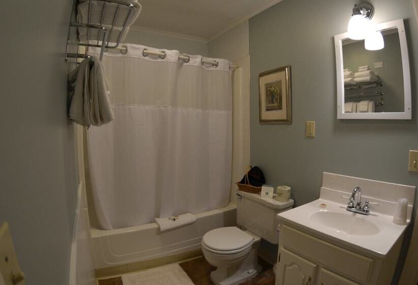 غرفة قياسية, Hyde Away Inn