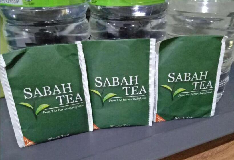 חדר קומפורט לשלושה, Royale