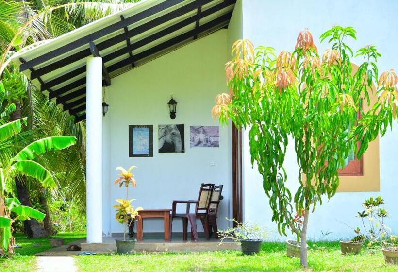 スタンダードトリプルルーム, Hideaway Homestay Habarana