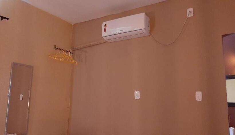 带阳台的三人标准间, Pousada Villa Verde