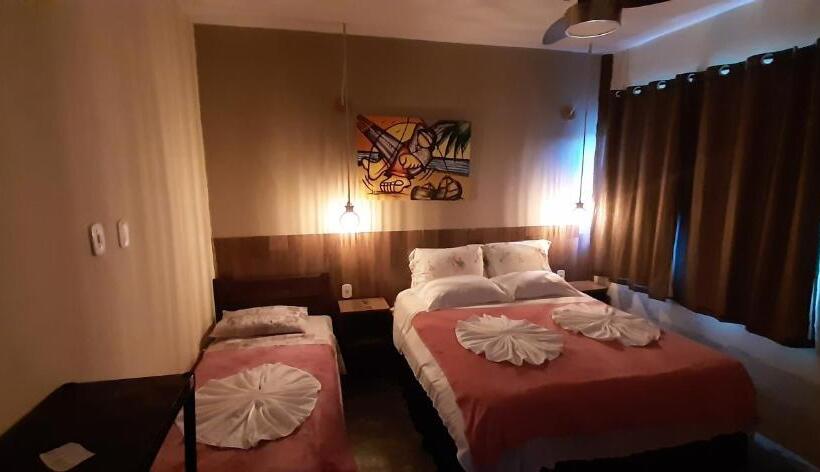 带阳台的三人标准间, Pousada Villa Verde