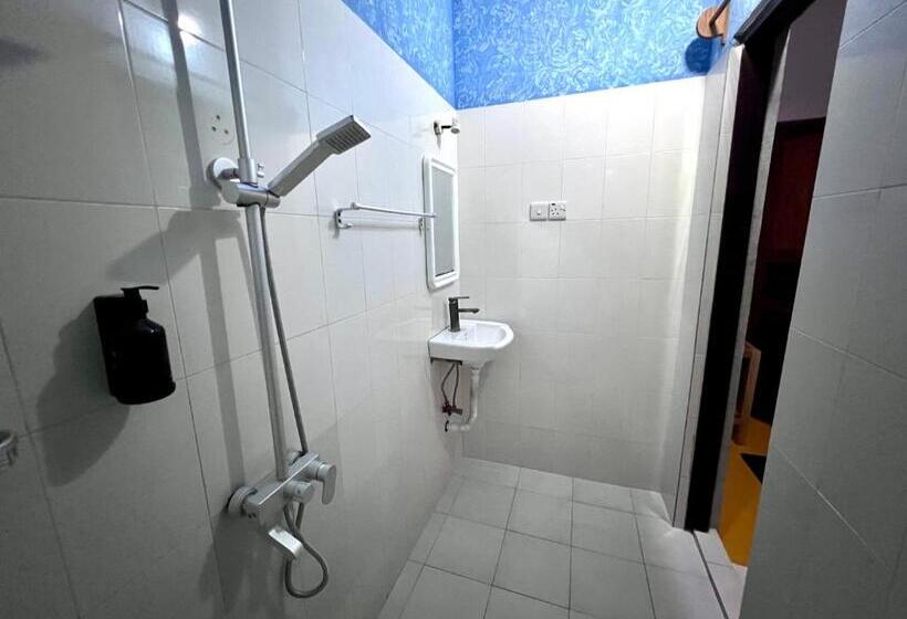 غرفة قياسية, Barabara House