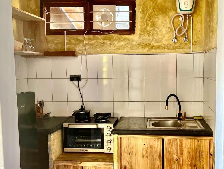 غرفة قياسية مطلّة علي الحديقة, Barabara House