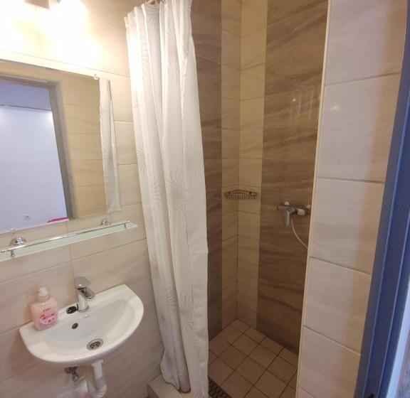 اتاق استاندارد, Fiesta Apartman