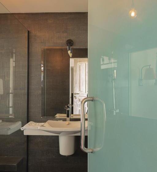 豪华海景房带阳台, Naomi Beach Resort Adults Only