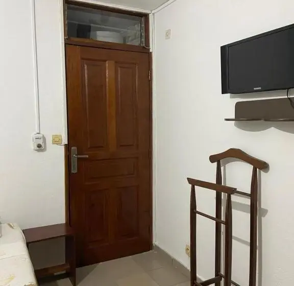 اتاق عادی یک تخته, Villa Cb